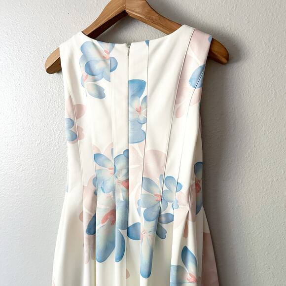 Calvin Klein Scuba Sleeveless Fit n Flare Cream Blue Floral Dress Womens Size 12 - Picture 6 of 10